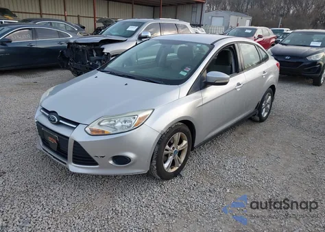 2013 Ford Focus Se z USA, uszkodzony, nr VIN 1FADP3F2XDL139389